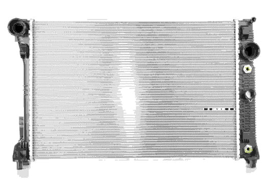 Angle View of Radiator NISSENS 67101