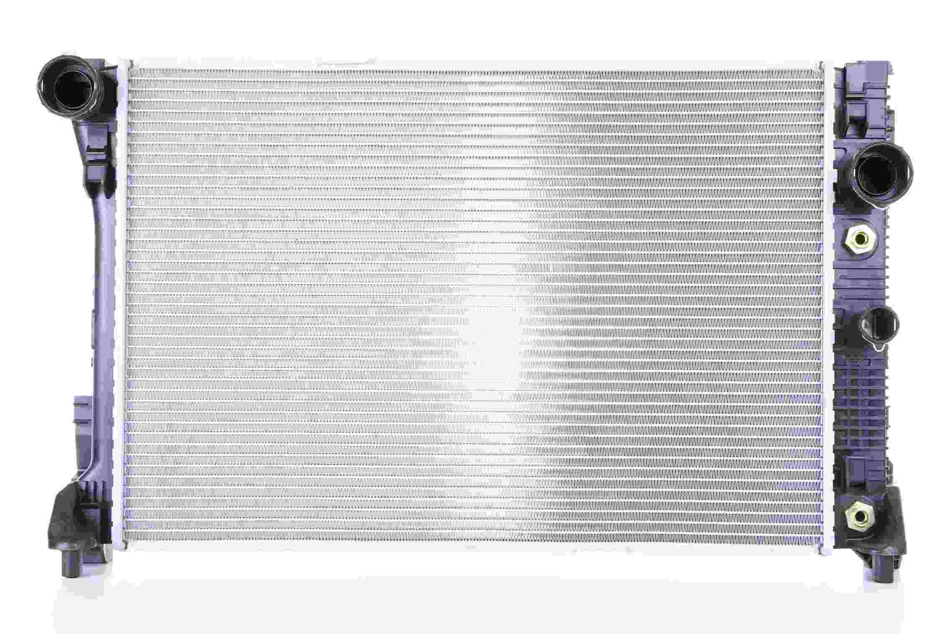 Angle View of Radiator NISSENS 67168