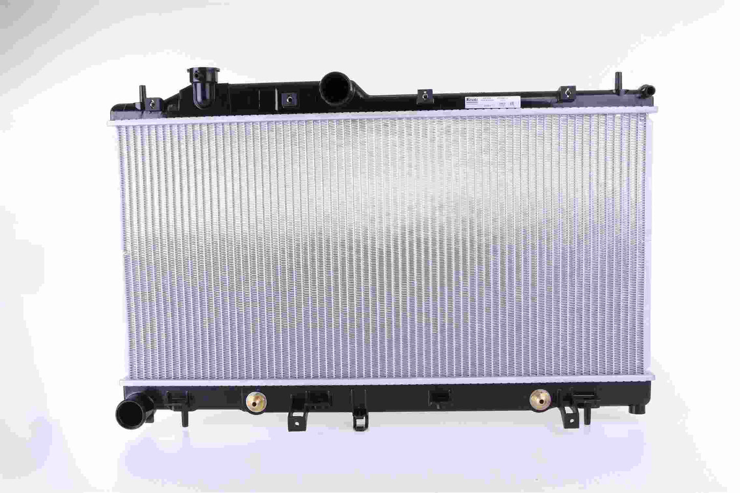 Angle View of Front Radiator NISSENS 67725