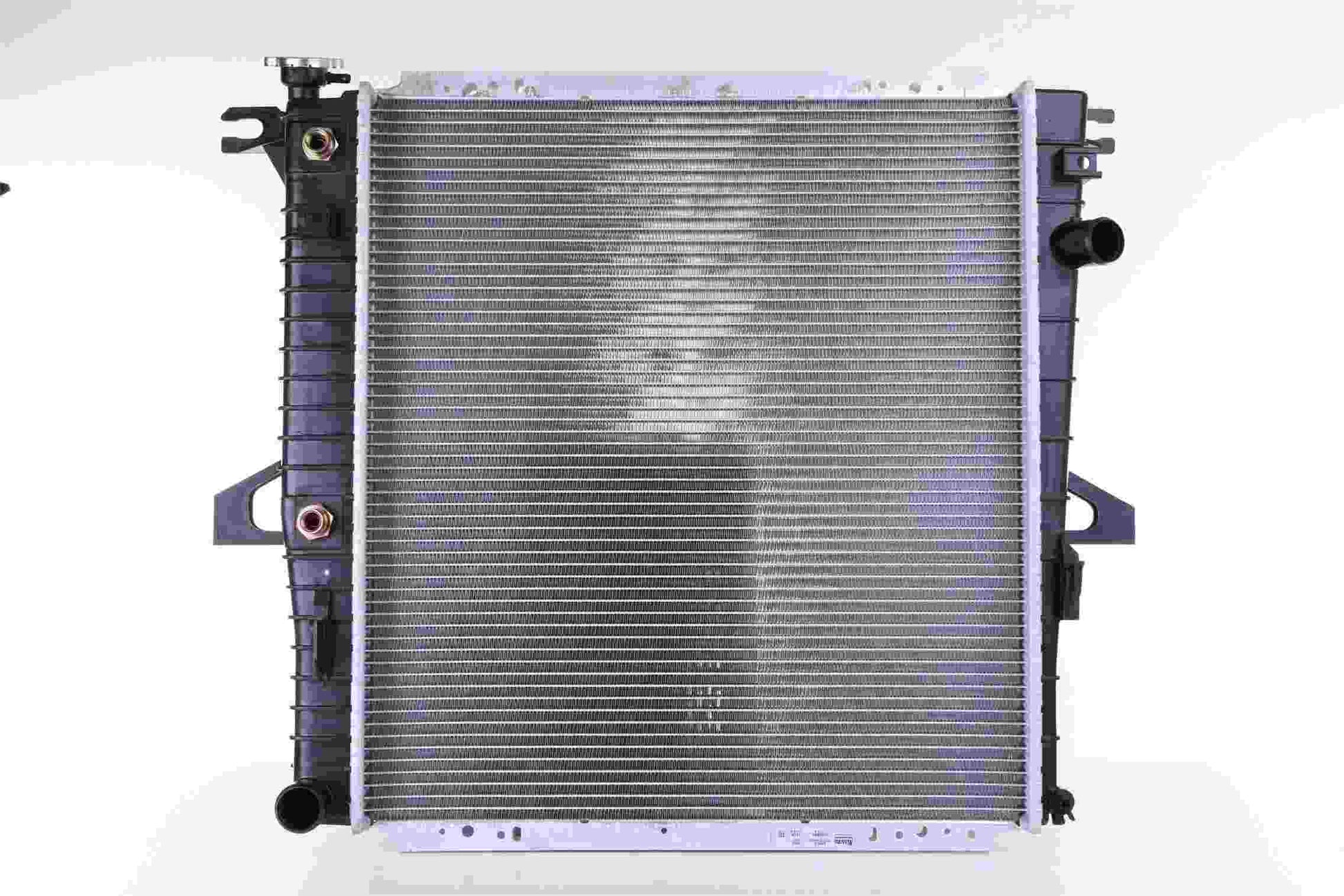 Angle View of Radiator NISSENS 69203