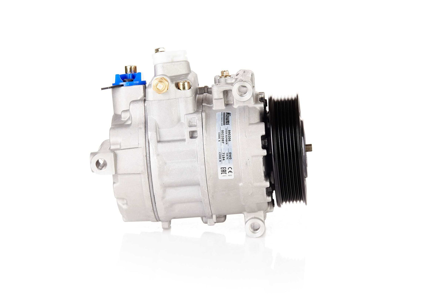 Angle View of A/C Compressor NISSENS 890306