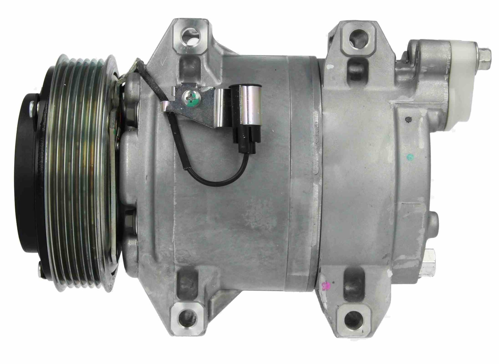 Angle View of A/C Compressor NISSENS 89070