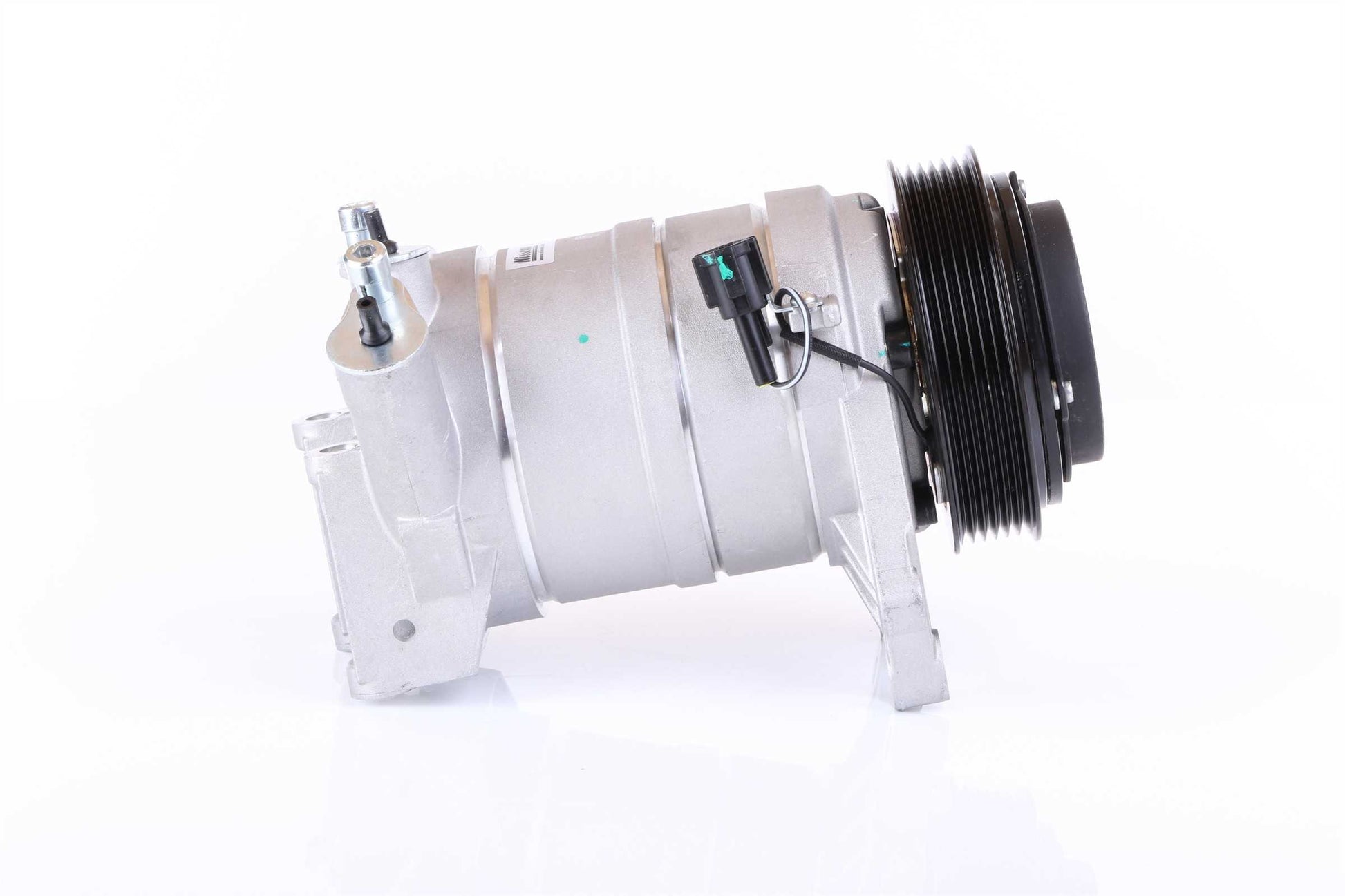 Angle View of A/C Compressor NISSENS 890913