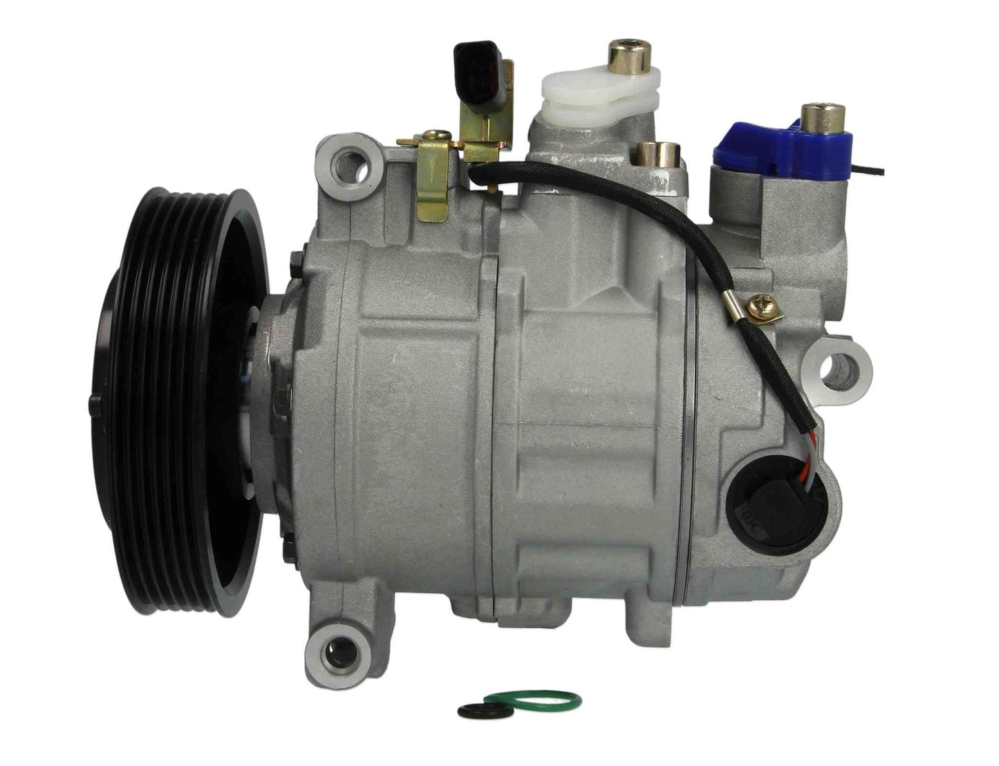 Angle View of A/C Compressor NISSENS 89209