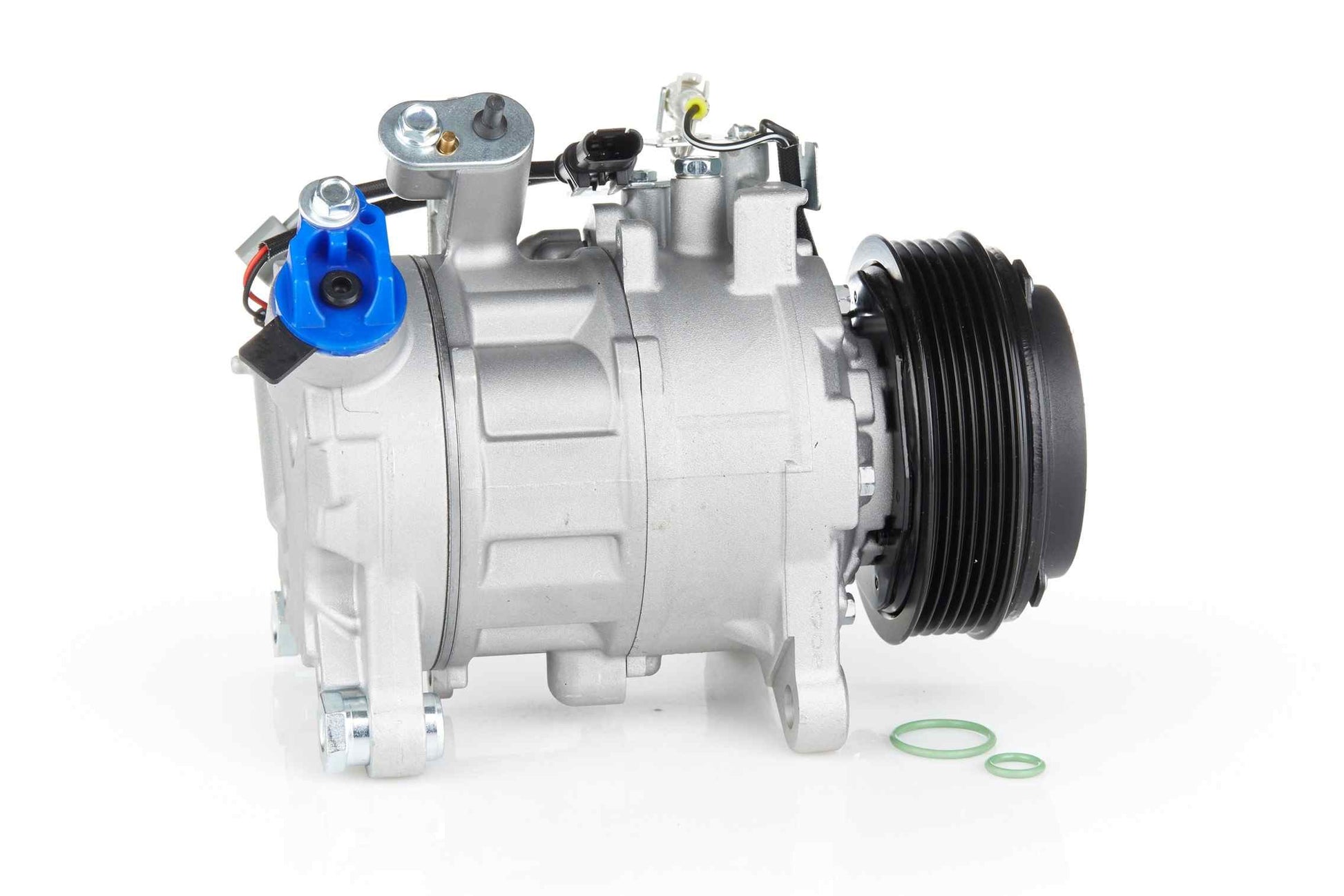 Right View of A/C Compressor NISSENS 89585