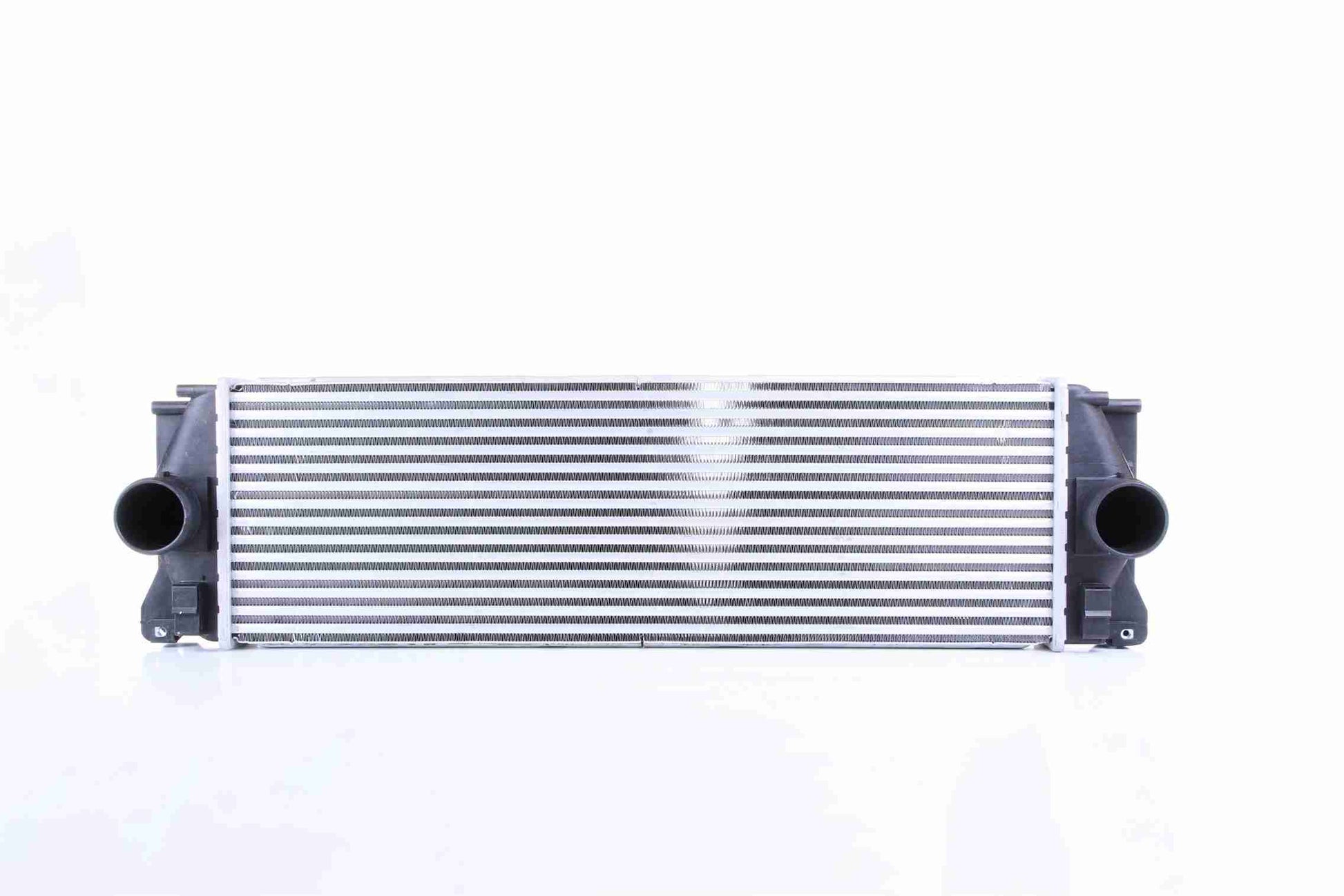 Angle View of Front Intercooler NISSENS 96628