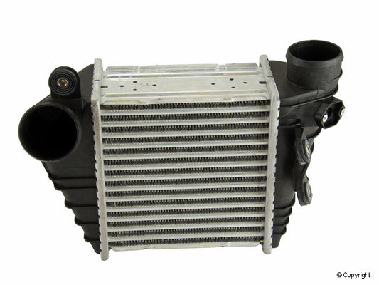 Top View of Front Intercooler NISSENS 96847