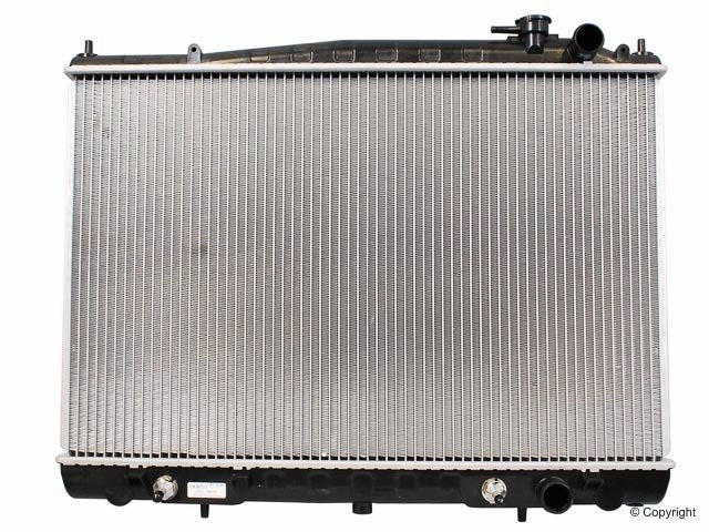 Top View of Radiator And A/C Condenser Assembly DENSO 221-3400