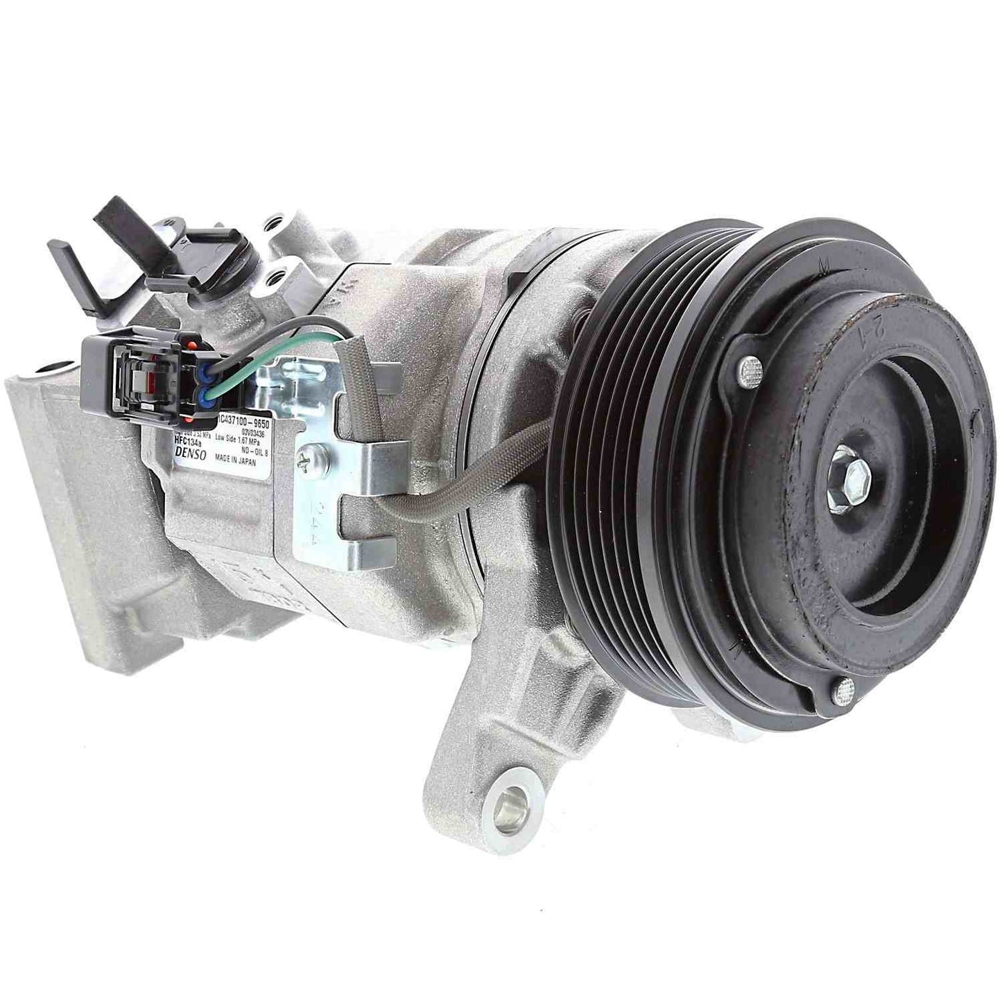 Angle View of A/C Compressor DENSO 471-0718