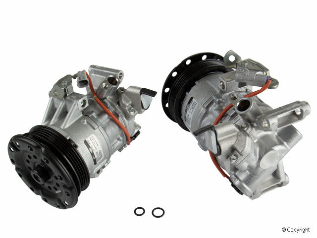 Top View of A/C Compressor DENSO 471-1496