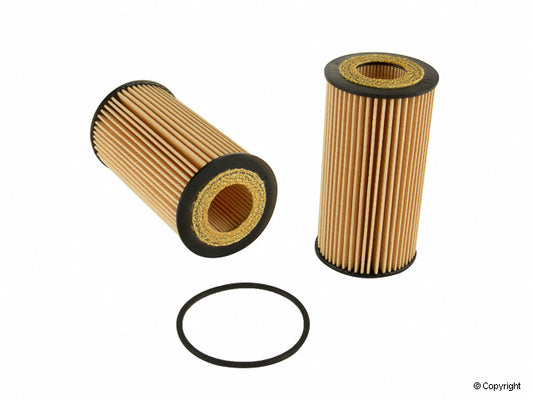 Front View of Engine Oil Filter PURFLUX L318