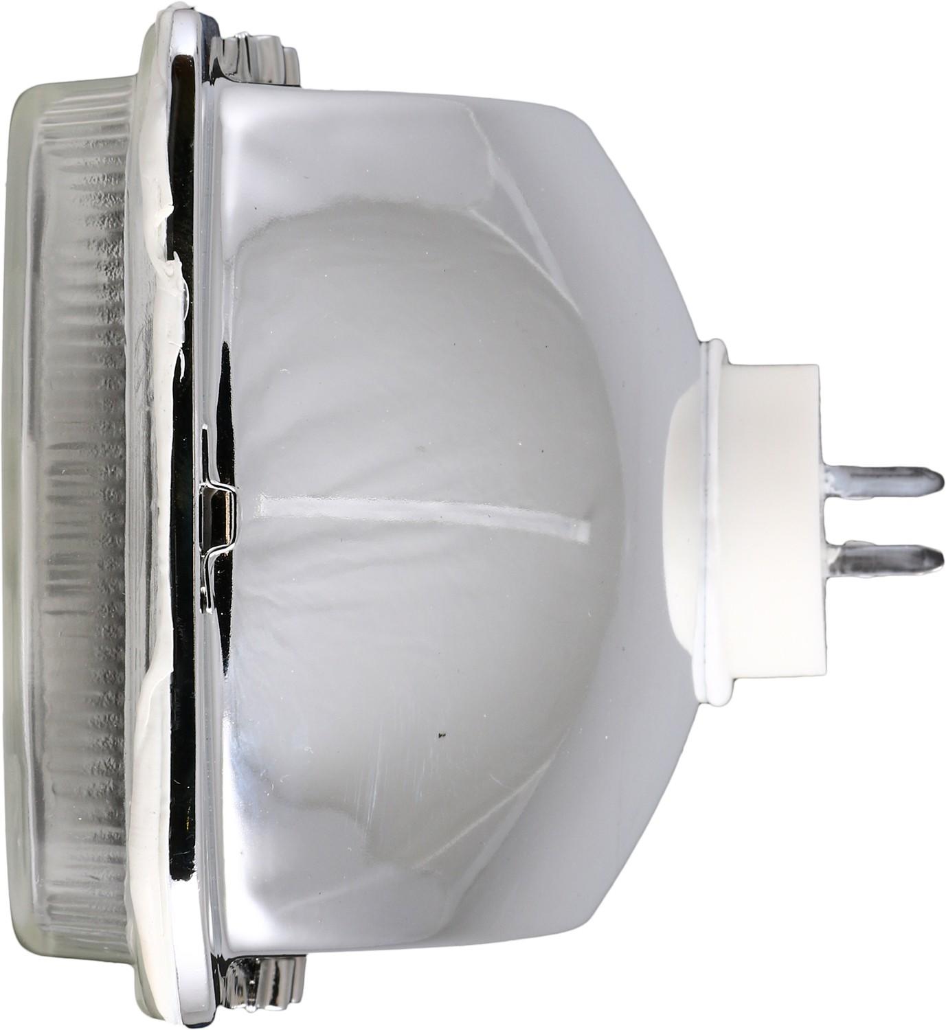 Right View of Headlight Bulb PHILIPS H4701C1