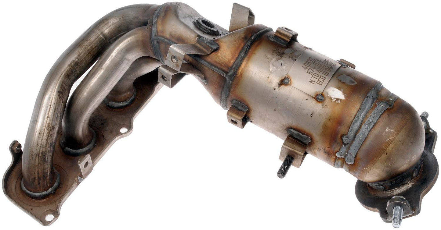 Bottom View of Catalytic Converter with Integrated Exhaust Manifold DORMAN 674-676