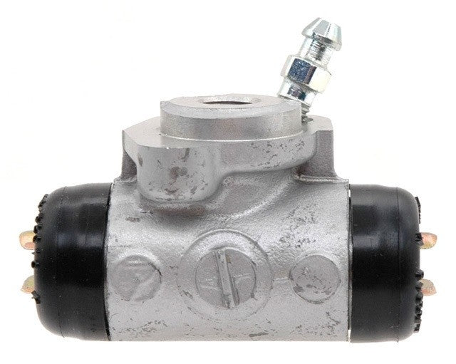 Side View of Rear Right Drum Brake Wheel Cylinder RAYBESTOS WC370139