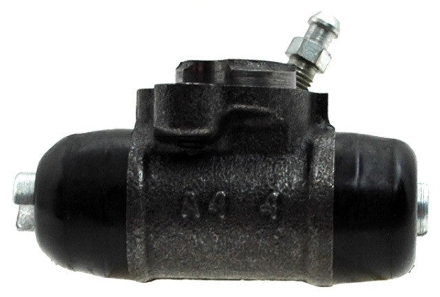 Side View of Rear Right Drum Brake Wheel Cylinder RAYBESTOS WC37646