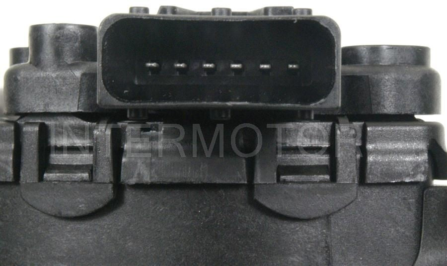 Connector View of Accelerator Pedal Sensor STANDARD IGNITION APS189