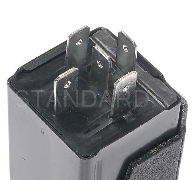 Connector View of Hazard Warning Relay STANDARD IGNITION EFL-32