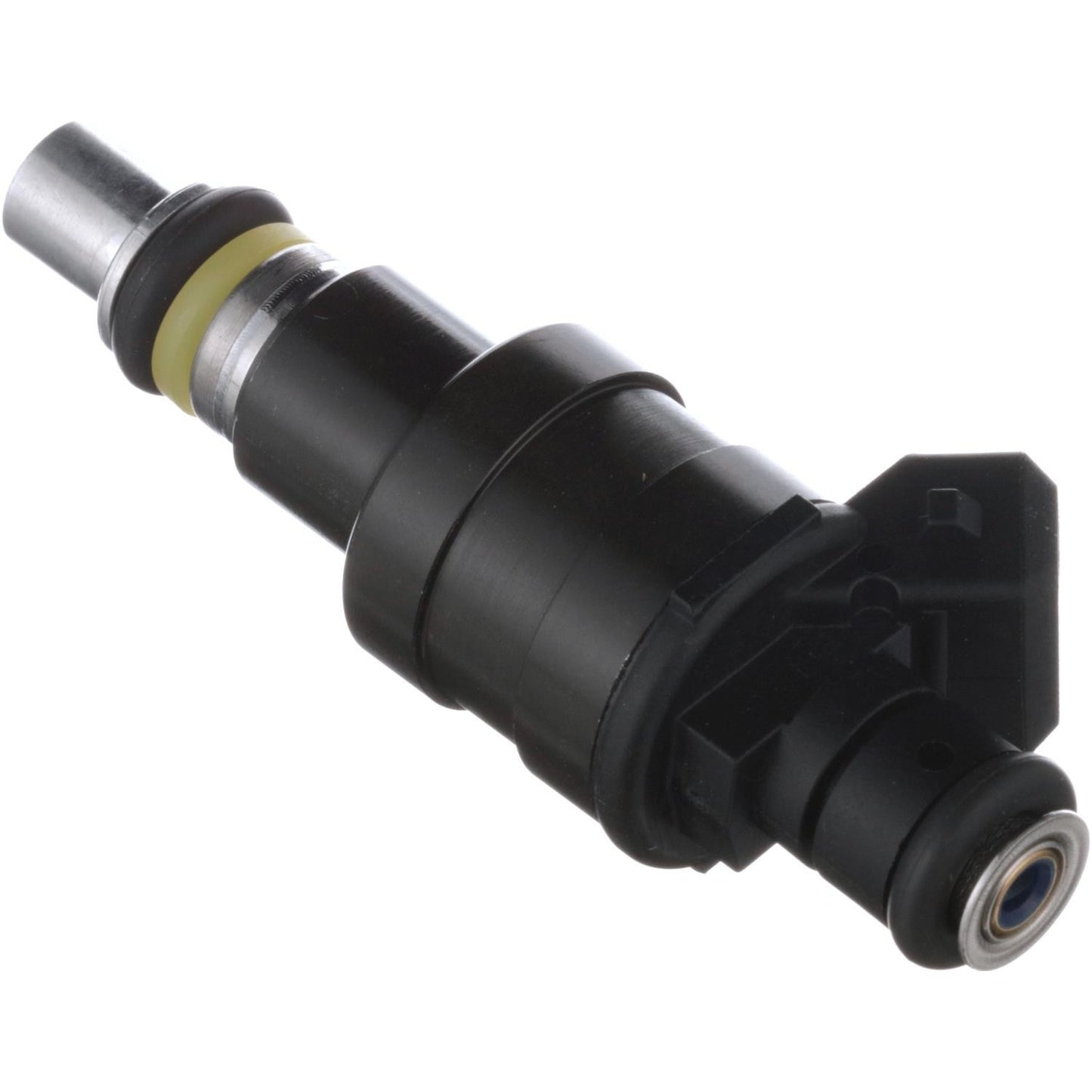 Angle View of Fuel Injector STANDARD IGNITION FJ680