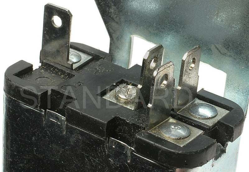 Connector View of Ignition Warning Relay STANDARD IGNITION HR-138