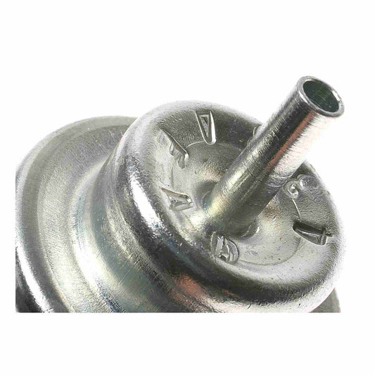 Connector View of Fuel Injection Pressure Regulator STANDARD IGNITION PR278