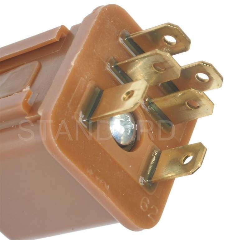 Connector View of Fuel Injection Relay STANDARD IGNITION RY-688