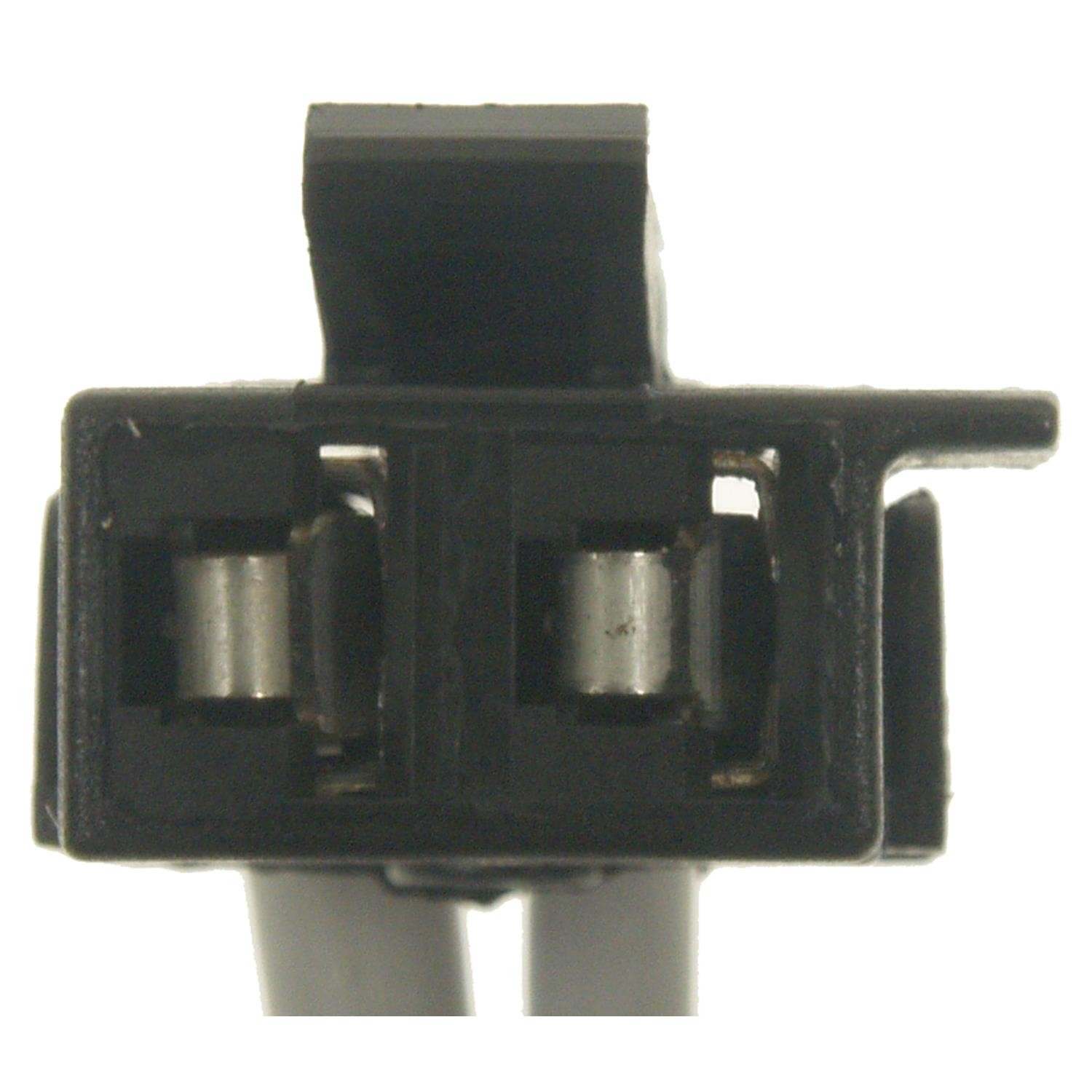 Connector View of Clutch Pedal Position Switch Connector STANDARD IGNITION S-1646