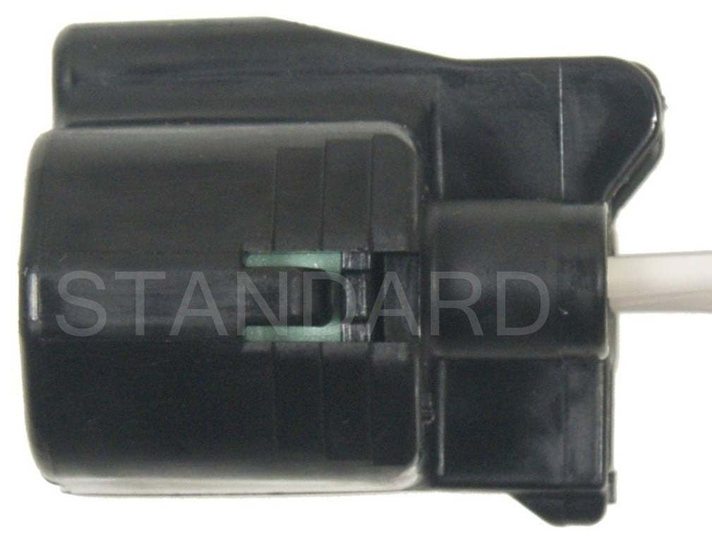 Bottom View of Mass Air Flow Sensor Connector STANDARD IGNITION S-935