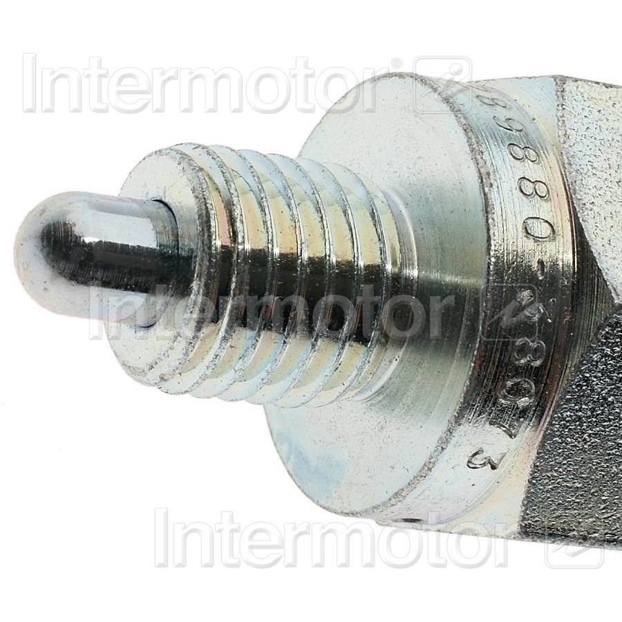 Connector View of 4WD Indicator Light Switch STANDARD IGNITION TCA-8