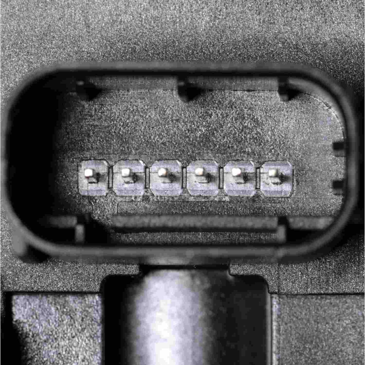 Connector View of Throttle Position Sensor STANDARD IGNITION TH456