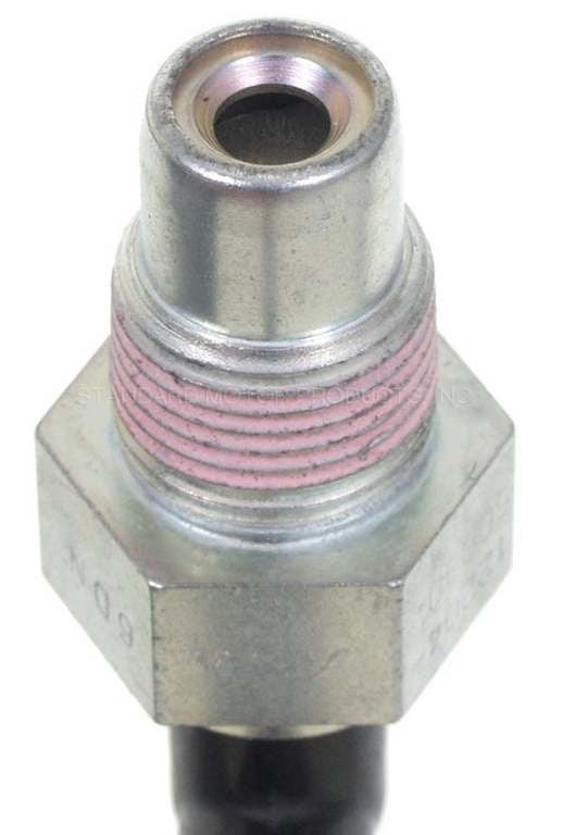 Bottom View of PCV Valve STANDARD IGNITION V407