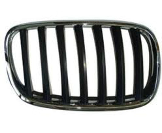 Front View of Right Grille TECH PRO BM1200181