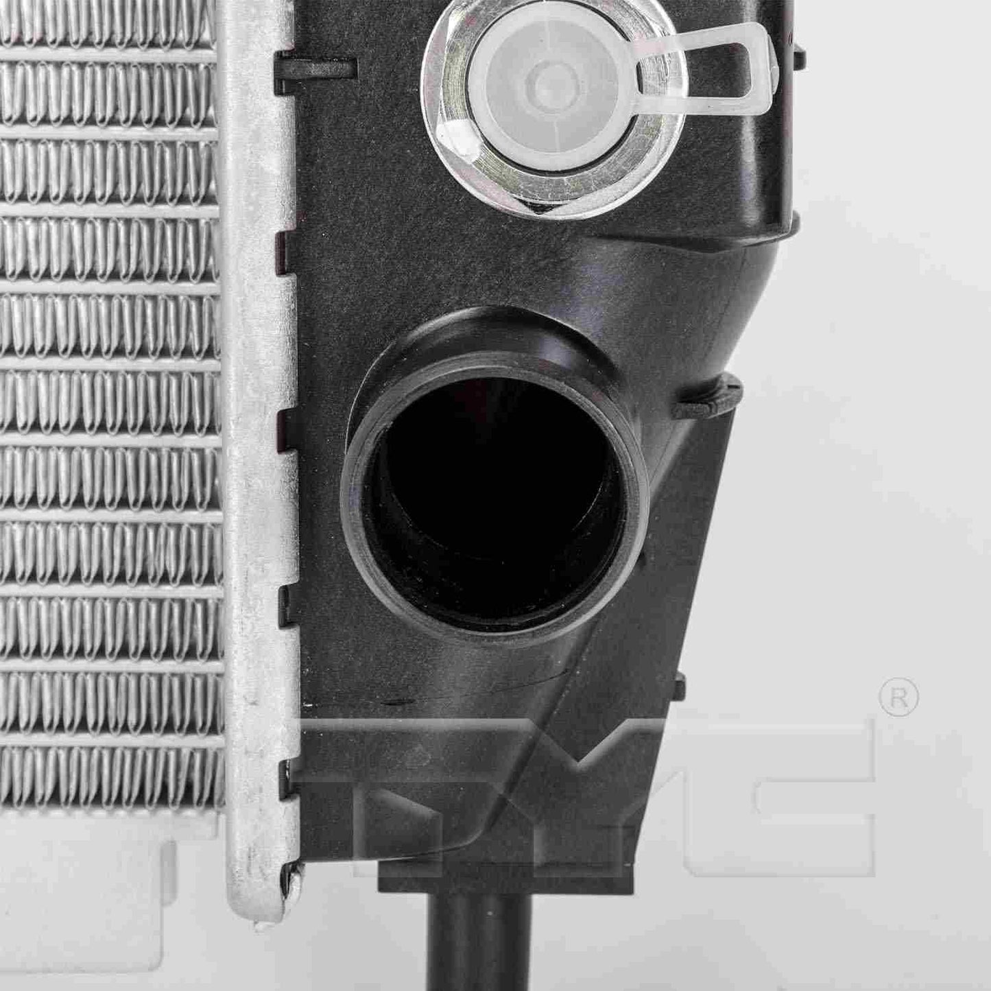 Angle View of Radiator TYC 1062