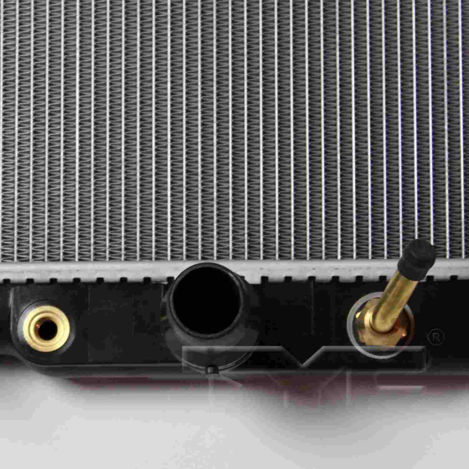 Angle View of Radiator TYC 13155