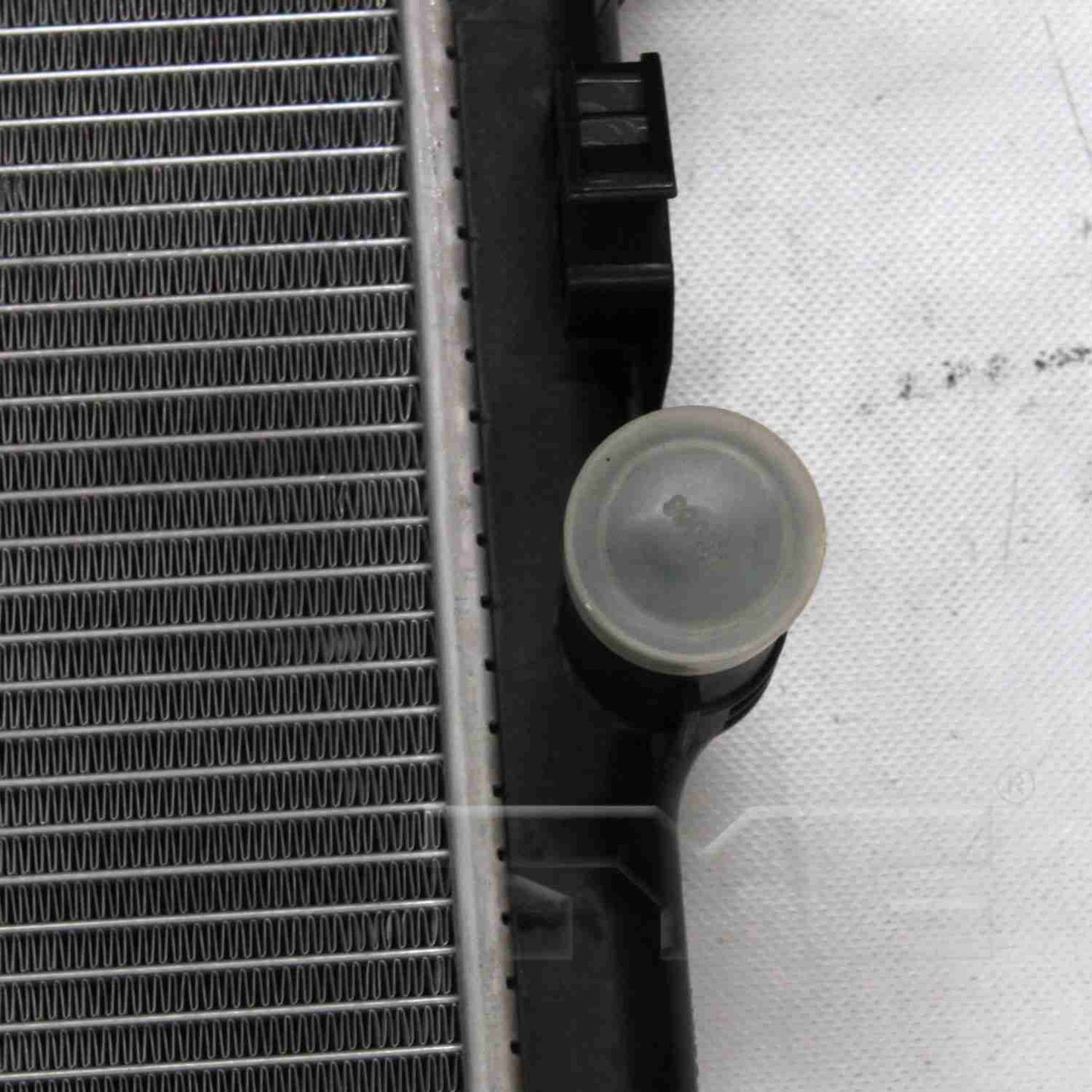 Side View of Radiator TYC 13157