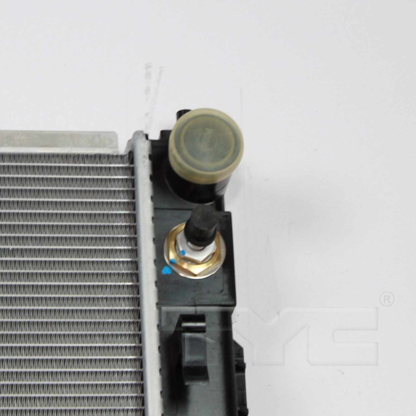 Angle View of Radiator TYC 13194