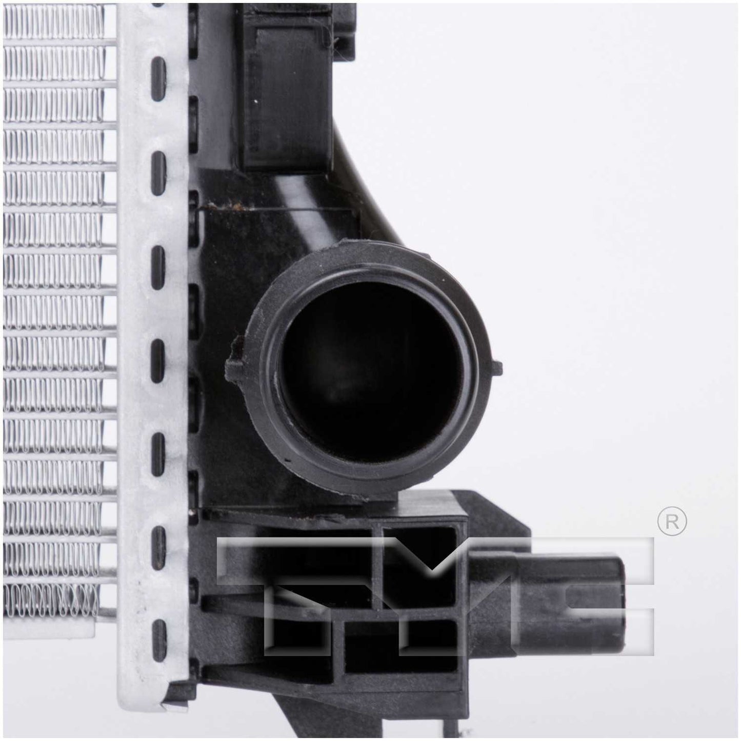 Angle View of Radiator TYC 13533