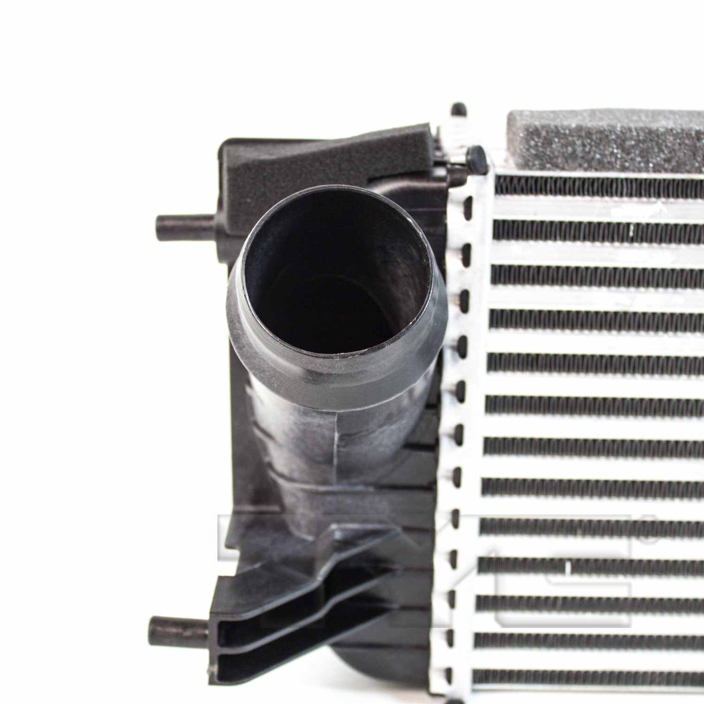 Side View of Intercooler TYC 18043