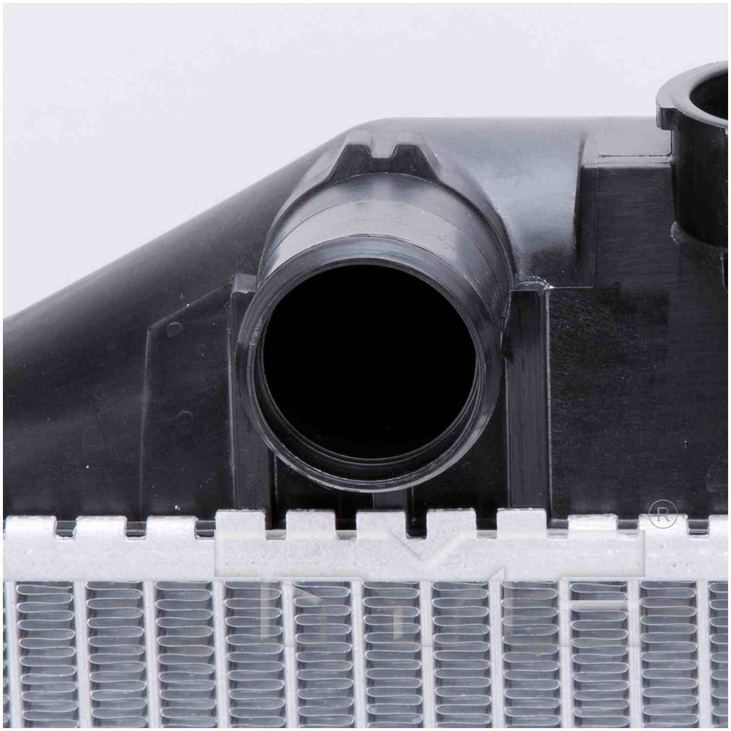 Side View of Radiator TYC 2356