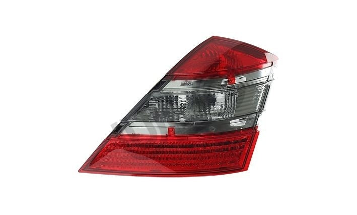 Right Tail Light 1037004