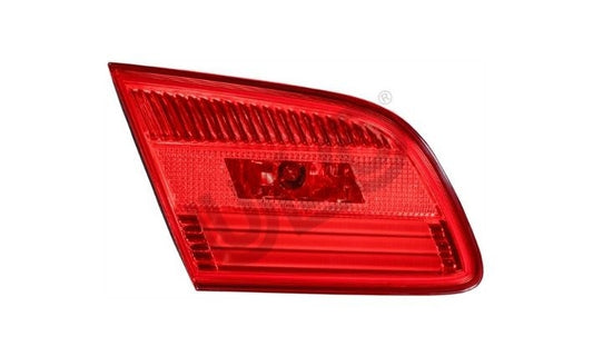 Front View of Left Tail Light ULO 1042003