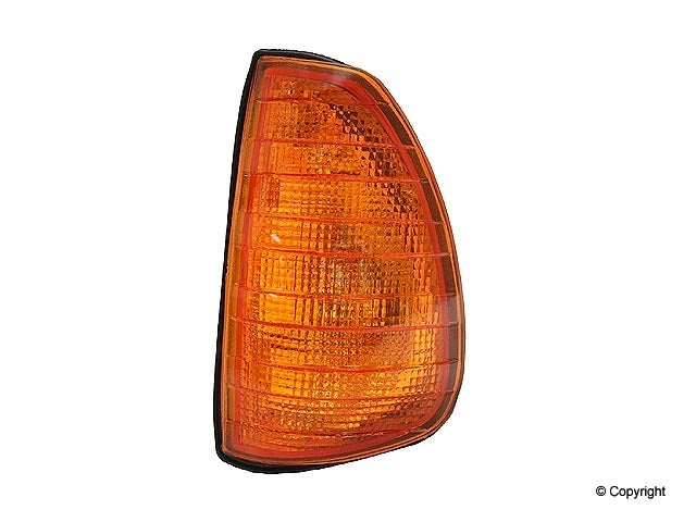 Top View of Front Left Turn Signal Light Assembly URO 0008208821