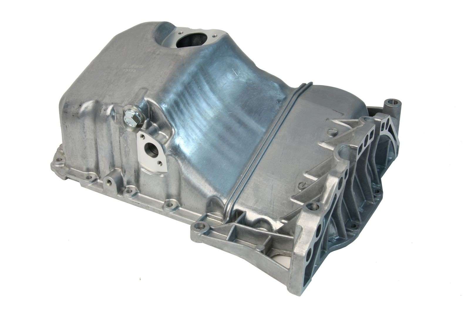 Front View of Engine Oil Pan URO 058103598C