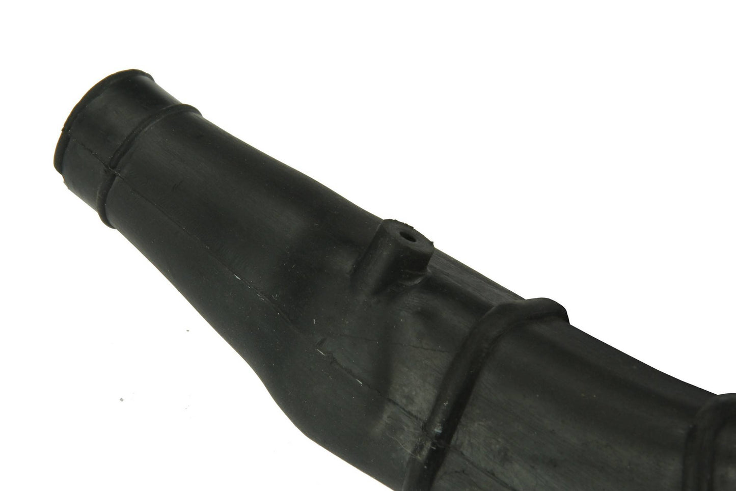 Right View of Engine Crankcase Breather Hose URO 1040941482