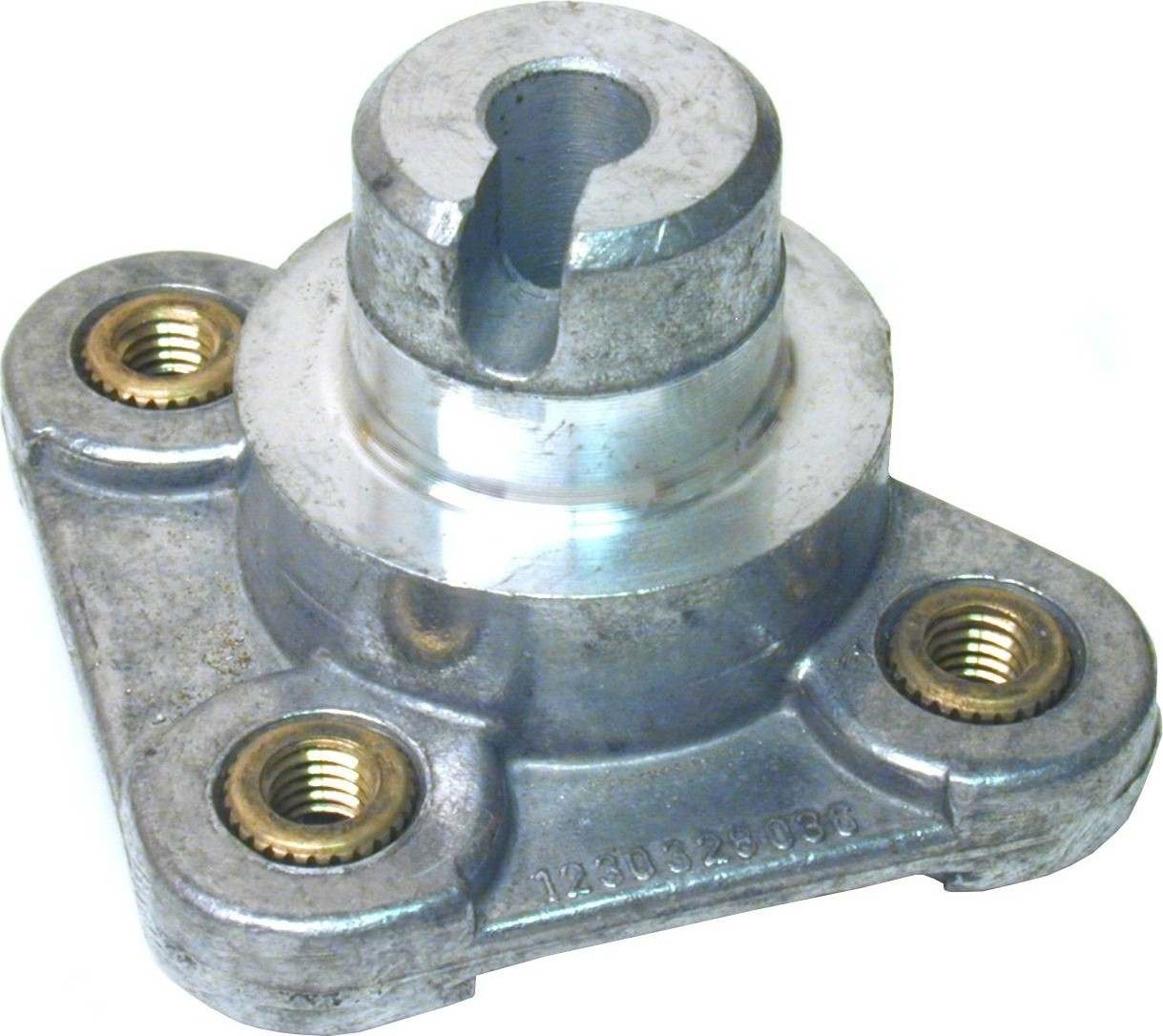 Front View of Distributor Rotor Adapter URO 1191580640