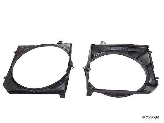 Top View of Engine Cooling Fan Shroud URO 1245000755