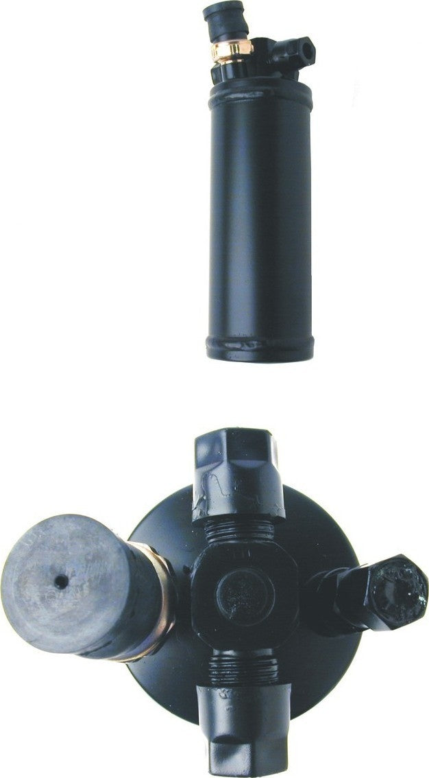 Front View of A/C Receiver Drier URO 1370235