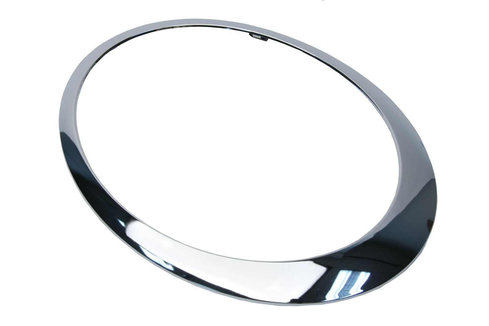 Front View of Left Headlight Trim Ring URO 51137149905