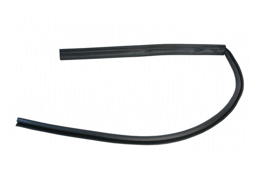 Front View of Right Quarter Glass Seal URO 51367441113