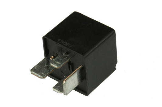 Accessories 1 View of X-Contact Relay URO 7M0951253A