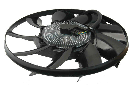 Accessories 1 View of Auxiliary Engine Cooling Fan Assembly URO LR012644